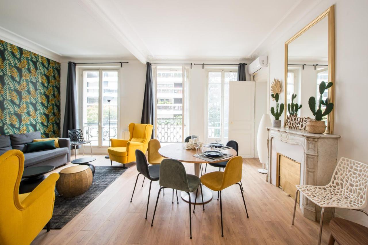 2 Bedroom Appartement Near Tour Eiffel & Trocadero ปารีส ภายนอก รูปภาพ